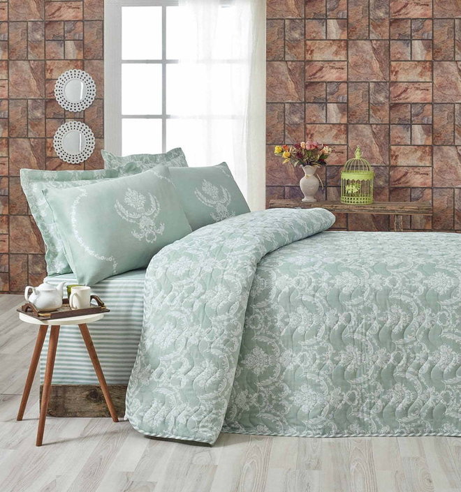 Set prošívaného přehozu a 2 povlaků na polštáře Mijolnir Pure Water Green, 200 x 220 cm