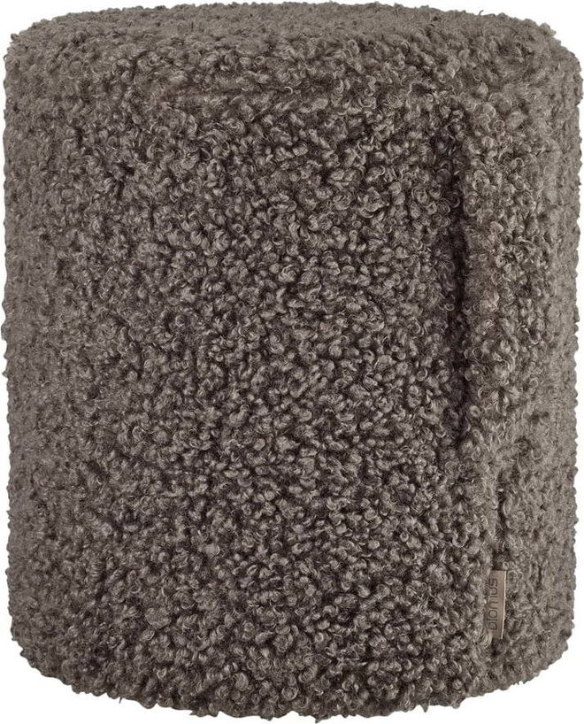 Tmavě hnědý taburet z textilie bouclé Teddy – Blomus