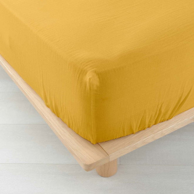 Žluté napínací mušelínové prostěradlo 160x200 cm Angelia – douceur d'intérieur