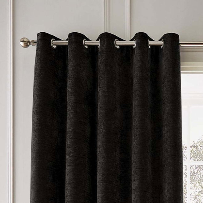 Černé termo závěsy v sadě 2 ks z žinylky 229x229 cm Selene Luxury Chenille – Hyperion