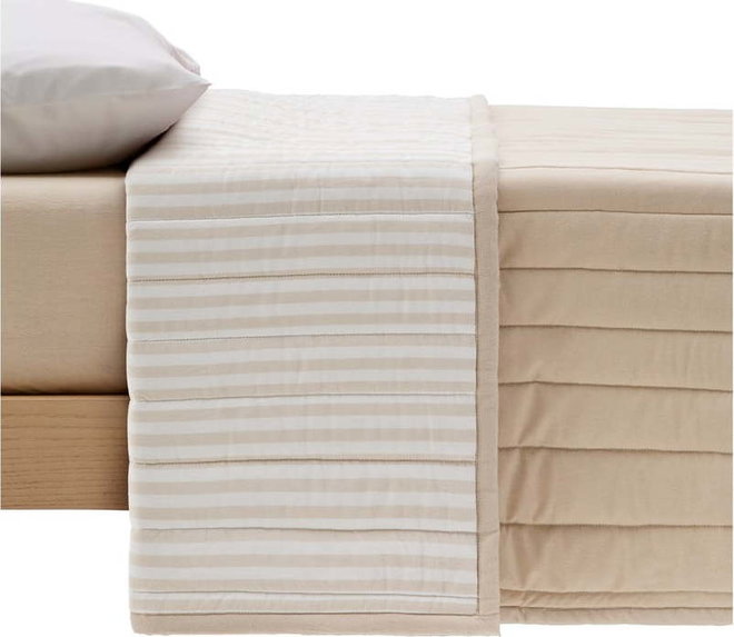 Béžový prošívaný přehoz z Bio bavlny 180x240 cm Sini – Kave Home
