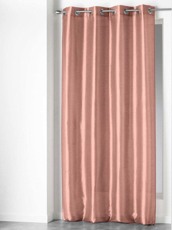 Růžový závěs z mikrosaténu 140x240 cm Shana – douceur d'intérieur