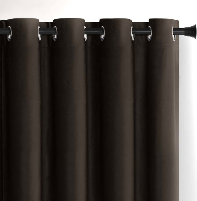 Hnědý sametový dimout závěs 140x270 cm Eyelets – Restilo
