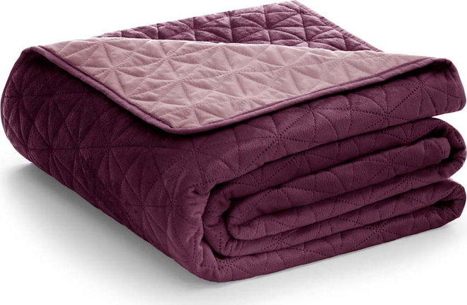 Tmavě růžový sametový prošívaný přehoz 220x240 cm Laila – AmeliaHome