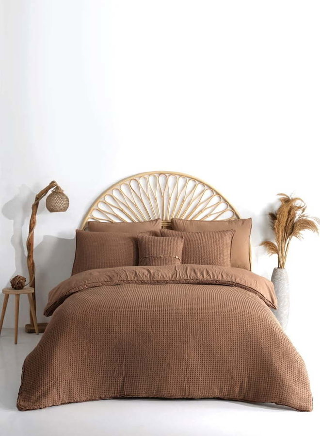 Hnědé povlečení na jednolůžko z bavlny Renforcé 140x200 cm Waffle Striped – Mila Home Luxury