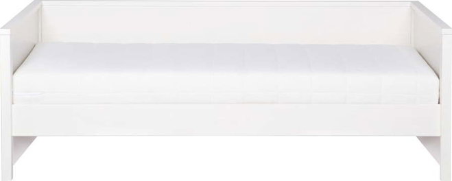 Bílá jednolůžková postel 90x200 cm Nikki – WOOOD