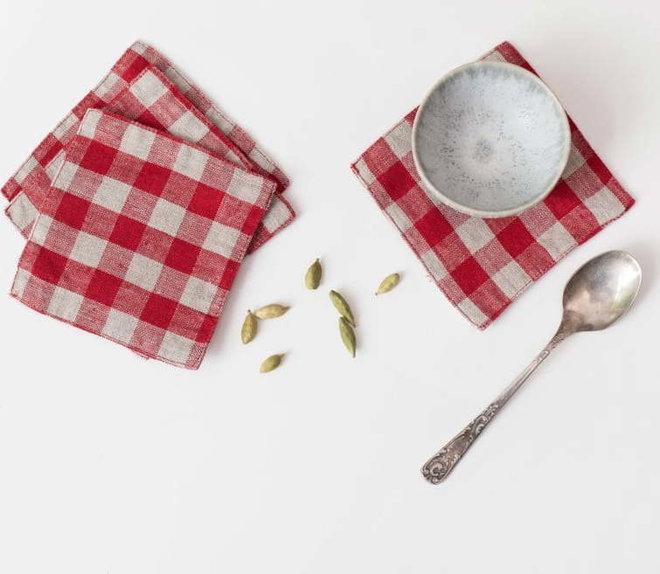 Červené látkové podtácky v sadě 4 ks Red Gingham – Linen Tales