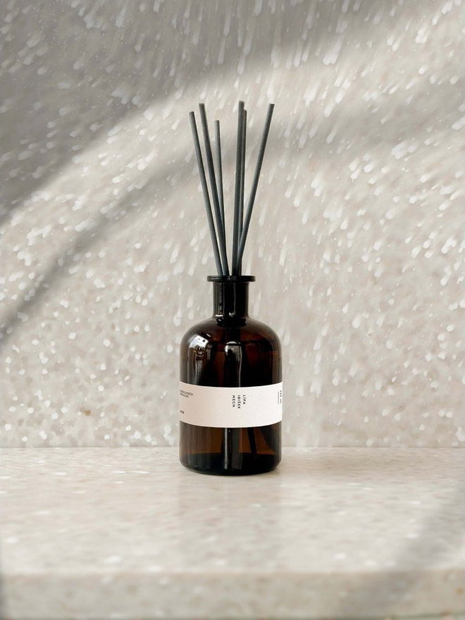 Difuzér #88 Linden, Moss, Hibiscus – Perfumed Prague