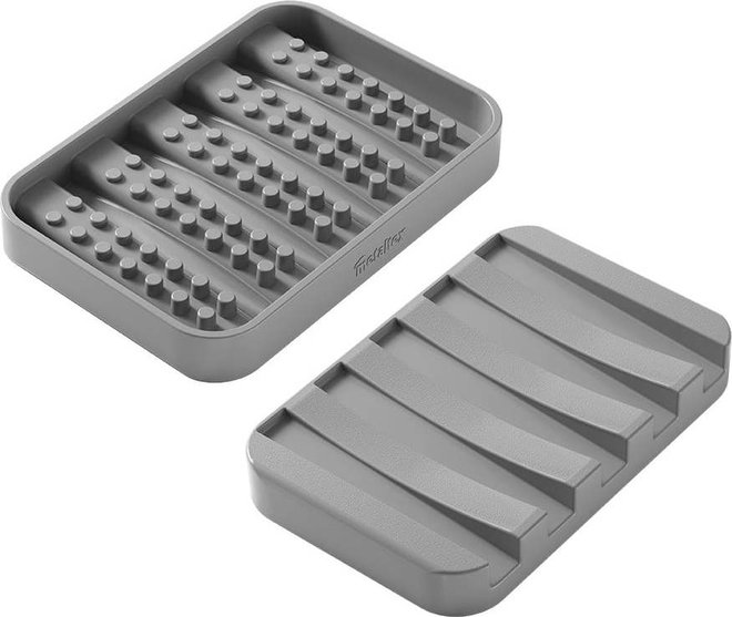 Šedá plastová mýdlenka Gravity – Metaltex